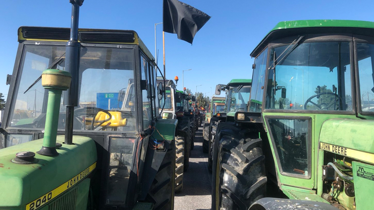 Αγροτικές κινητοποιήσεις: Συμβολικοί αποκλεισμοί σε Νίκαια και Αργολίδα