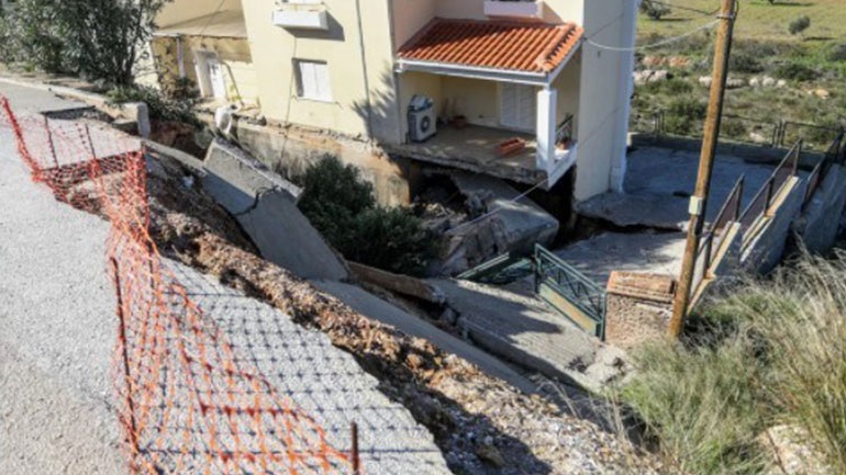 Δεν μπορούν να σωθούν τα σπίτια που «βουλιάζουν» στον Νέο Βουτζά, σύμφωνα με τον πρόεδρο του ΟΑΣΠ