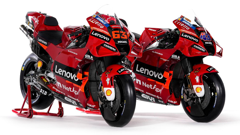 Στο εργοστασιακό κόκκινο της Ducati τα χρώματα της GP22.