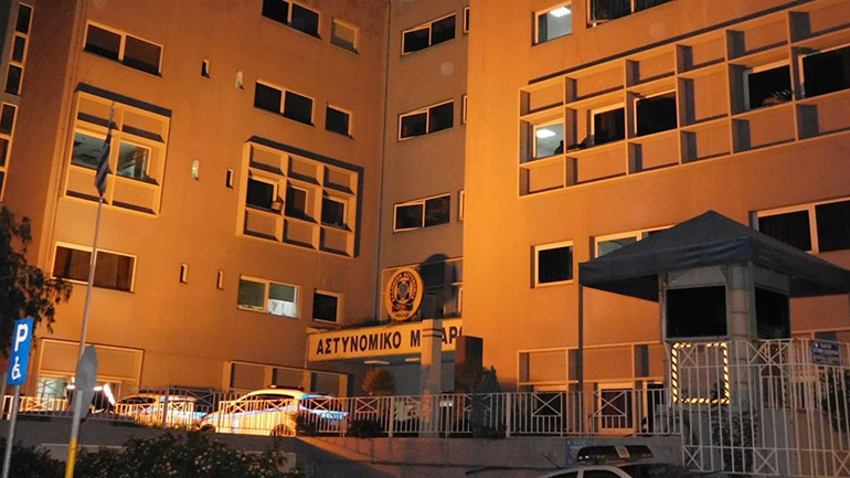 Κρήτη: Πέντε κρατούμενοι απέδρασαν από το Αστυνομικό Μέγαρο Χανίων Κρήτη: Πέντε κρατούμενοι απέδρασαν από το Αστυνομικό Μέγαρο Χανίων