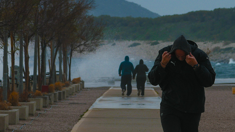 Κακοκαιρία-εξπρές σαρώνει την Ελλάδα