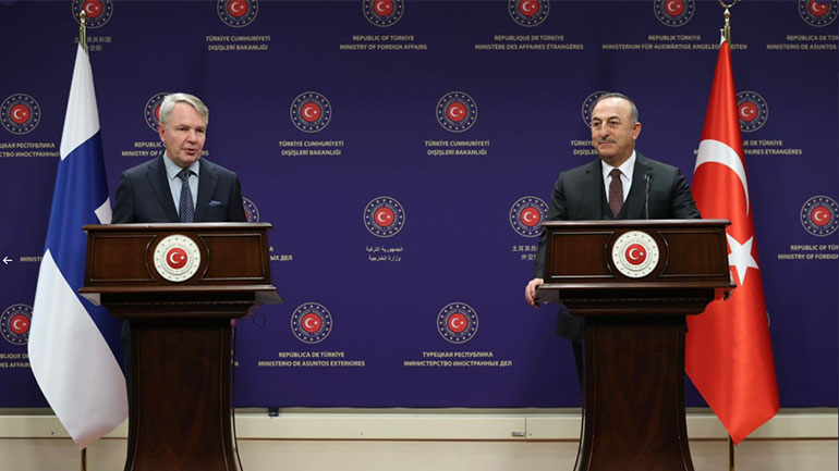 Επίθεση Τσαβούσογλου στην Ελλάδα για το προσφυγικό – «Πληρωμένη» απάντηση του Φινλανδού ΥΠΕΞ