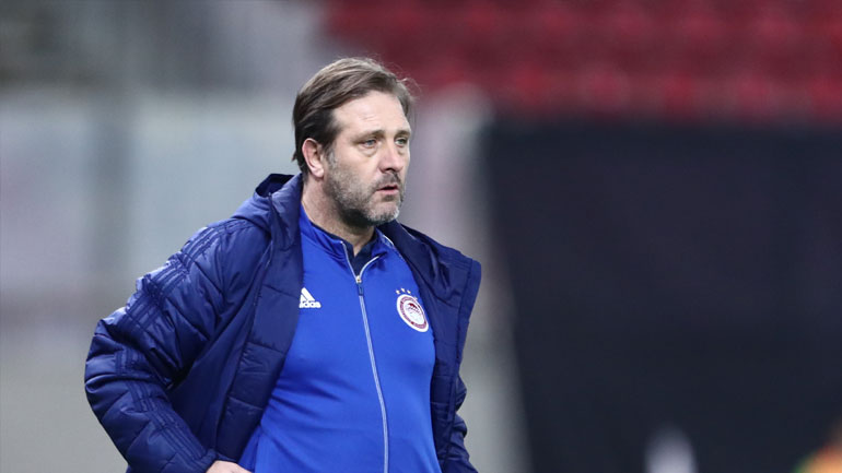 Μαρτίνς: «Πολύ δύσκολο παιχνίδι, όλοι θα παίρνουν ευκαιρίες»