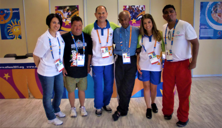 Εθελοντής στους αγώνες Special Olympics 2011