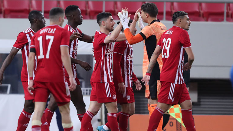 Πρόκριση στους «4» με την υπογραφή Μασούρα για τον Ολυμπιακό, 3-1 τον Παναιτωλικό στην παράταση