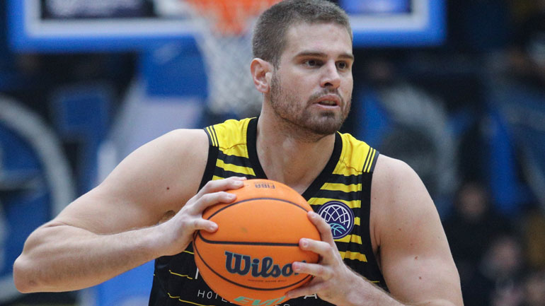 Μπάσκετ: Από την ΑΕΚ στον Απόλλωνα Πατρών ο Γιώργος Μπόγρης