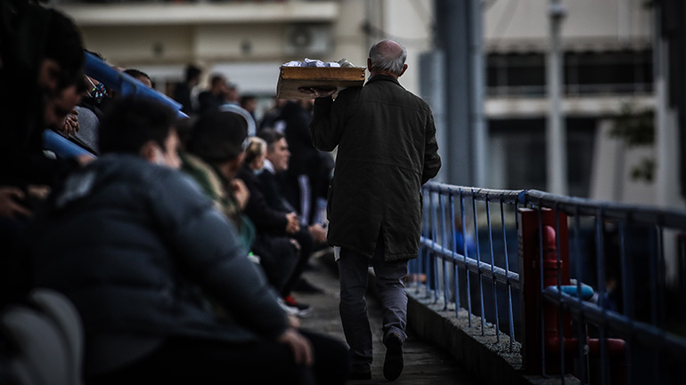 Σταδιακή άρση των μέτρων συζητούν σήμερα οι επιστήμονες Σταδιακή άρση των μέτρων συζητούν σήμερα οι επιστήμονες