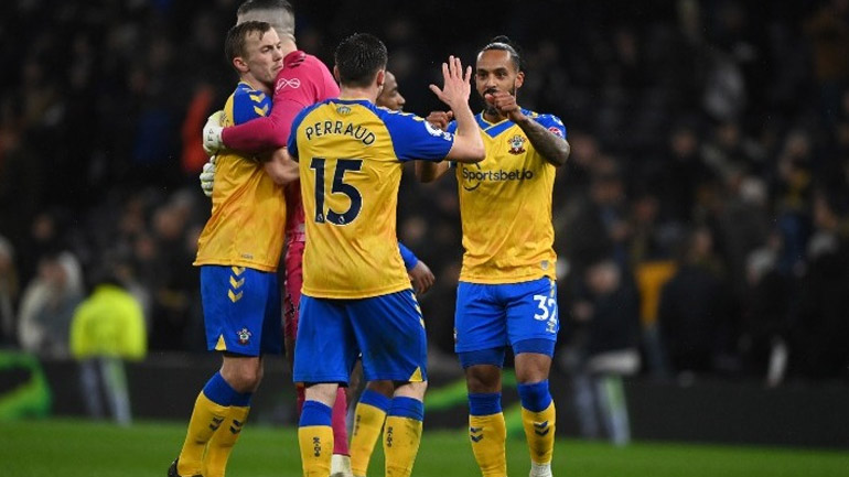 «Άλωσε» το Λονδίνο η Σαουθάμπτον