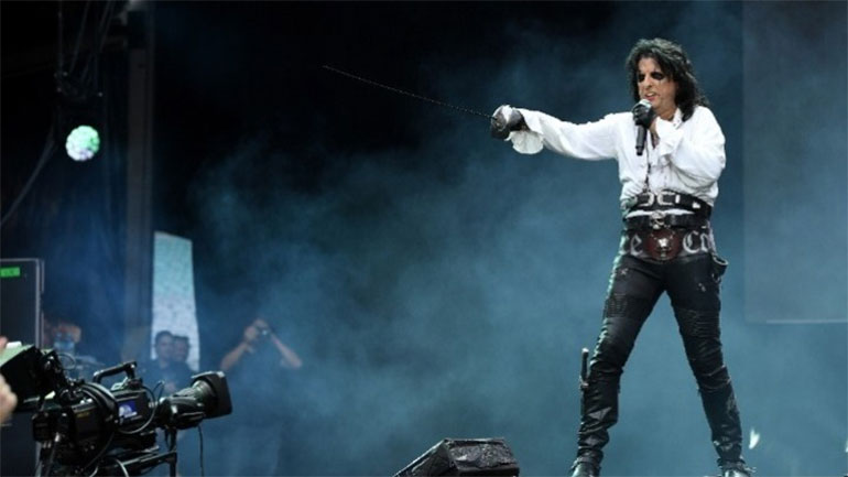 O Άλις Κούπερ αποκάλυψε την έντονη απέχθειά του για την ανάμειξη μουσικής και πολιτικής