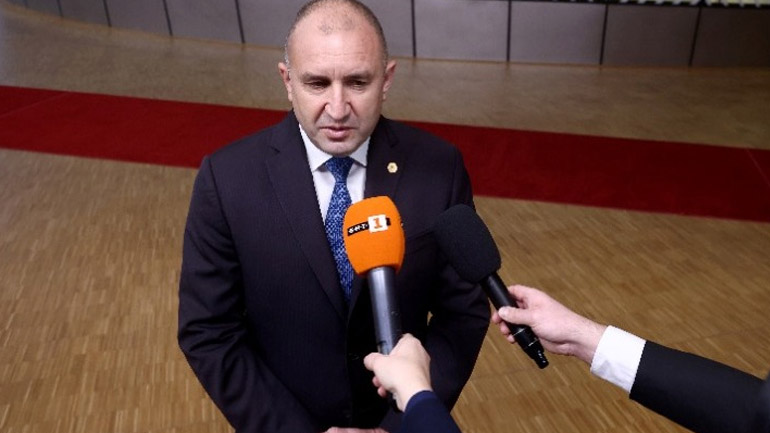 Ράντεφ: Η Βουλγαρία είναι μέρος των προσπαθειών για την αποκλιμάκωση της κρίσης στην Ουκρανία