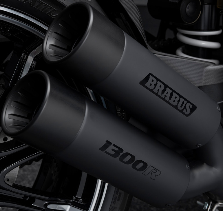 Βαριά η υπογραφή της Brabus.