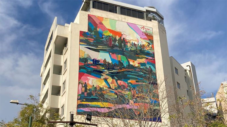 Εντυπωσιακή τοιχογραφία για τη βιωσιμότητα των πόλεων στη «σκιά» της Ακρόπολης