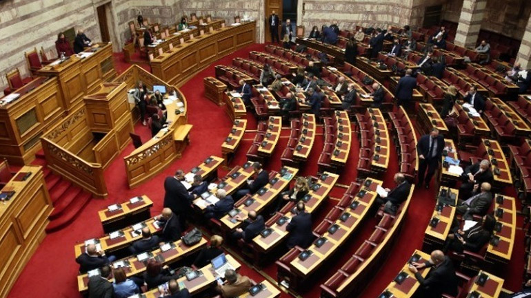 Βουλή: Υψηλοί τόνοι στο νομοσχέδιο για τον ΕΦΚΑ στην επιτροπή
