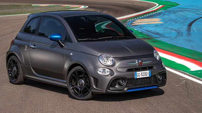 Συνεχίζει η σειρά Abarth στην κορυφή