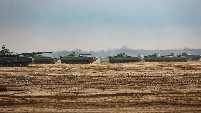 Συναγερμός στο Κίεβο, εκκενώνονται πρεσβείες