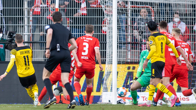 Με σούπερ Ρόις η Ντόρτμουντ άλωσε το Βερολίνο, 3-0 την Ουνιόν