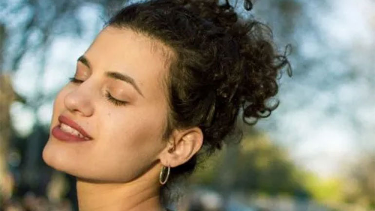 Η Μυρτώ Βασιλείου live στον Σταυρό του Νότου Club