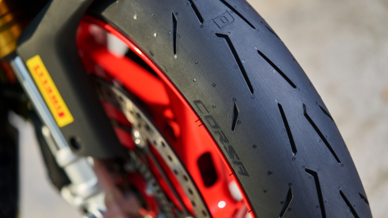 Πιο σκληρό στο κέντρο και πιο μαλακό στις άκρες είναι το νέο Diablo Rosso IV.