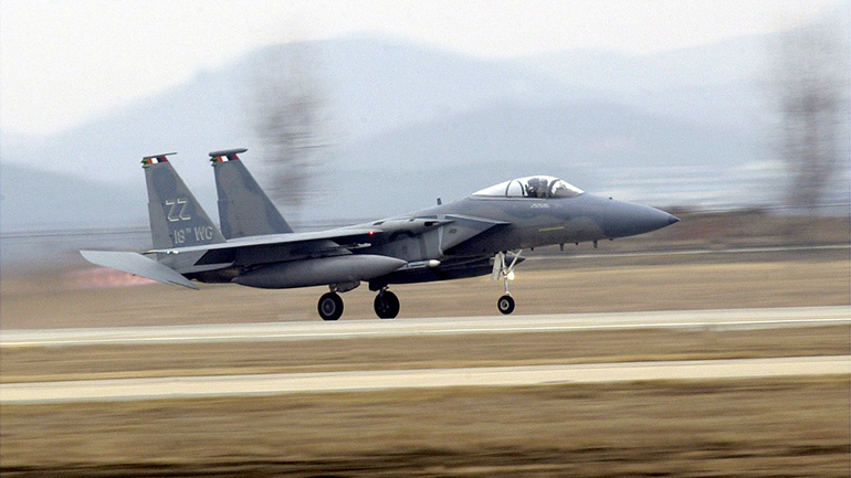 Ιαπωνία: Βρέθηκε το πτώμα και του δεύτερου χειριστή του F-15 που είχε καταπέσει στη θάλασσα