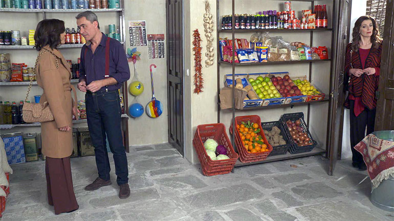 «Χαιρέτα μου τον Πλάτανο»:  Η Φιλιώ παρατάει τον Ηλία σύξυλο την ώρα του γάμου