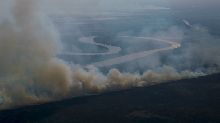 Πυρκαγιά στη βόρεια Αργεντινή καίει 5 εκατ. στρέμματα