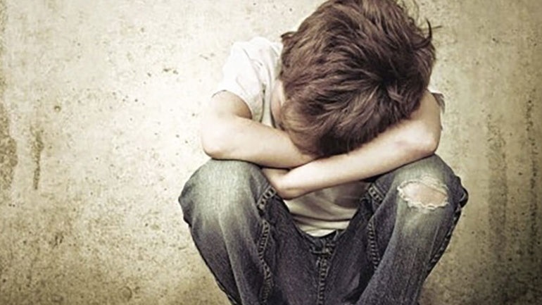 Κράτηση 5 ετών στον 18χρονο που βίασε τον 13χρονο αδελφό του