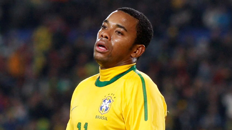 Εκδόθηκε διεθνές ένταλμα σύλληψης για τον Ρομπίνιο