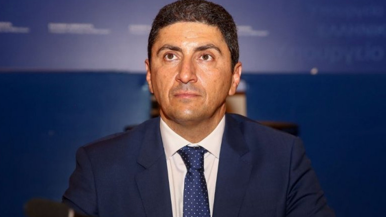 Θετικός στον κορωνοϊό ο Λ. Αυγενάκης