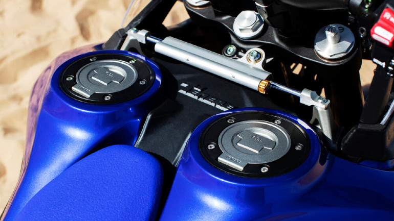 Διπλή τάπα καυσίμου για τα νέα ρεζερβουάρ των 23 λίτρων.