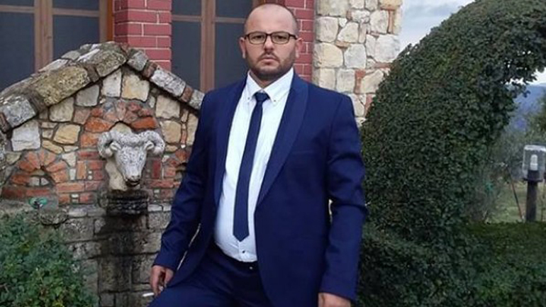 Αλβανός τραγουδιστής συνελήφθη για διακίνηση ναρκωτικών