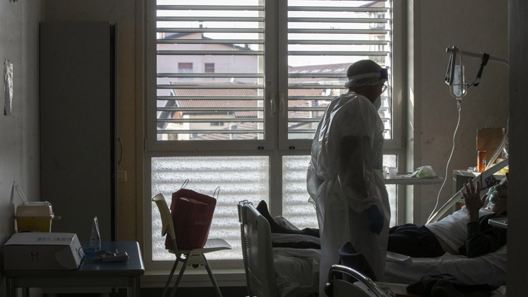 Ιταλία: Μειώνεται ο αριθμός των ασθενών με Covid-19 στα νοσοκομεία