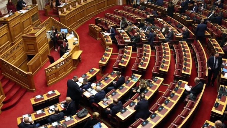 Βουλή: Ψηφίστηκε το νομοσχέδιο για τον ΕΦΚΑ