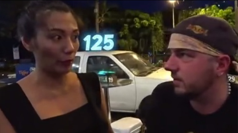 Προσποιήθηκε τη σερβιτόρα και έκλεψε λεφτά από πελάτη