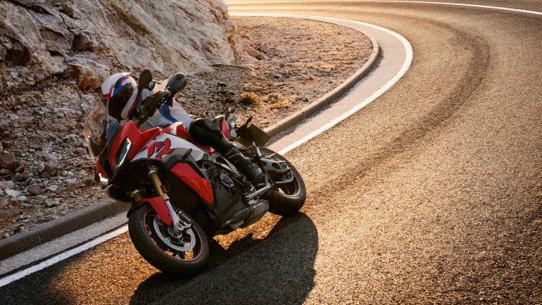 Τι είναι το σύστημα ConnectedRide της BMW; Τι είναι το σύστημα ConnectedRide της BMW;