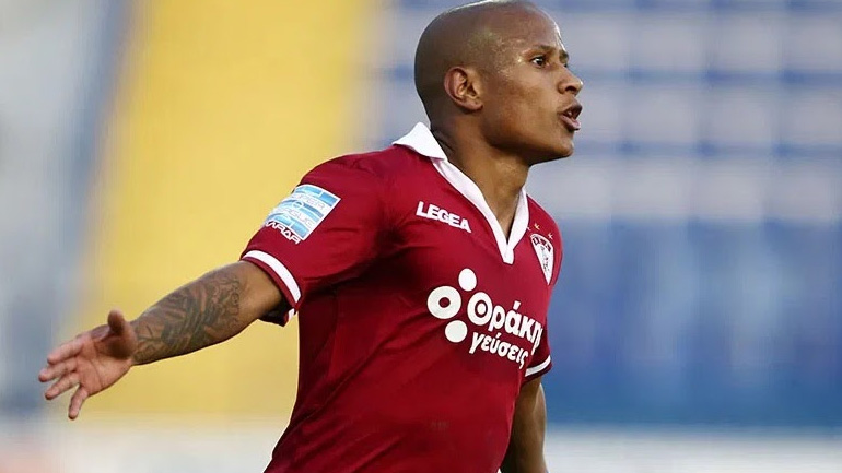 «Τέλος» από την ΑΕΛ ο Ακούνια