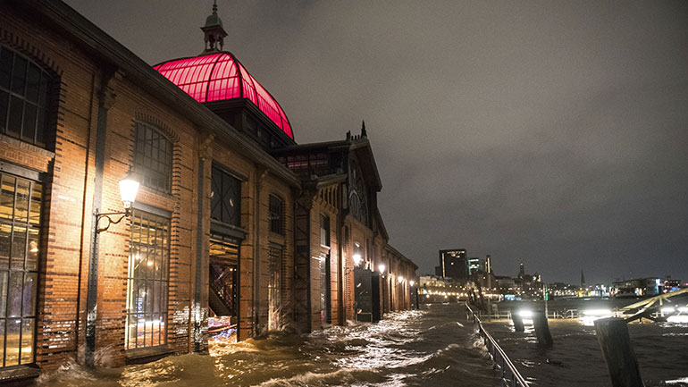 Γερμανία: Η κακοκαιρία «Υλένια» πλήττει από το βράδυ τη χώρα – Προβλήματα στις συγκοινωνίες Γερμανία: Η κακοκαιρία «Υλένια» πλήττει από το βράδυ τη χώρα – Προβλήματα στις συγκοινωνίες