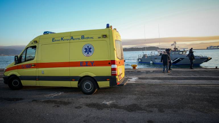 Τρεις επιβάτες στο νοσοκομείο της Κέρκυρας – Αναμένεται βρέφος δύο μηνών