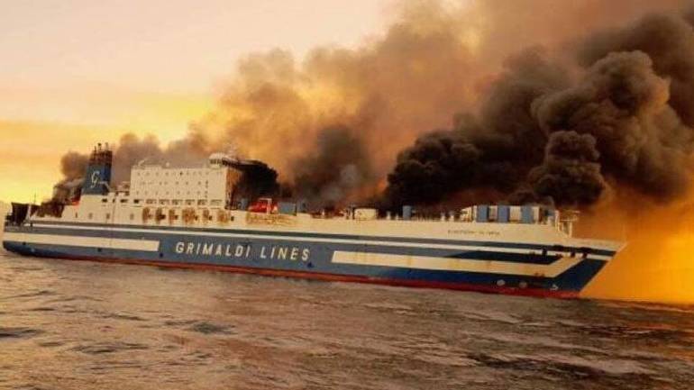 Ταυτοποιήθηκαν 278 από τους επιβαίνοντες – 2 εγκλωβισμένοι και 12 αγνοούμενοι Ταυτοποιήθηκαν 278 από τους επιβαίνοντες – 2 εγκλωβισμένοι και 12 αγνοούμενοι