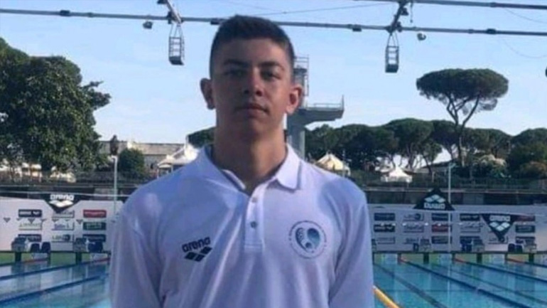 Κολύμβηση: Ο Σίσκος κατέρριψε το πανελλήνιο ρεκόρ εφήβων του Χρήστου στα 200μ. ύπτιο