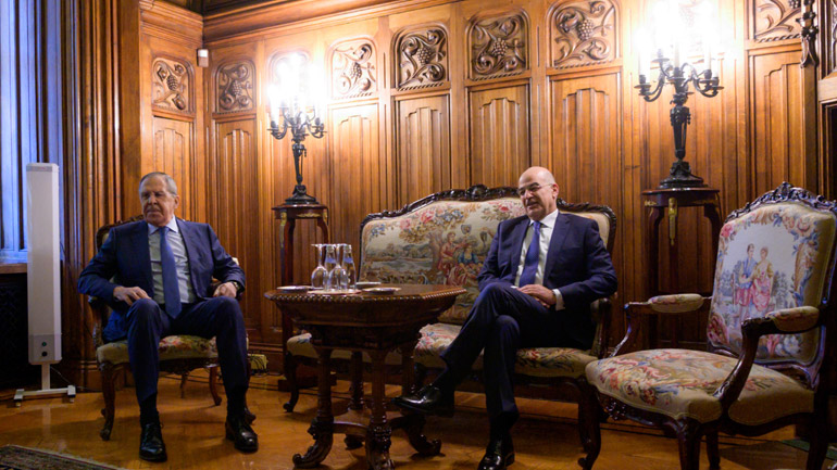 Δένδιας: Μια σύγκρουση στην Ουκρανία δεν θα έχει κανέναν νικητή