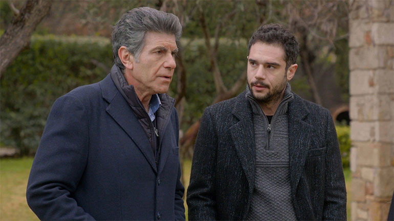 «Σε ξένα χέρια»: Ποιος βάζει φωτιά στα γραφεία της «Φεγκούδης Snacks»;