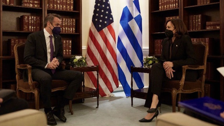 Η καθυστέρηση στην εκδίκαση της δολοφονίας Μπακαρί, στη συνάντηση Κάμαλα Χάρις – Κυριάκου Μητσοτάκη