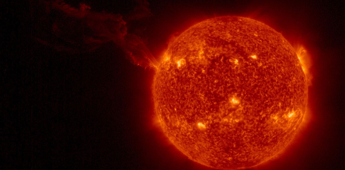 Γιγάντια έκρηξη στον Ήλιο