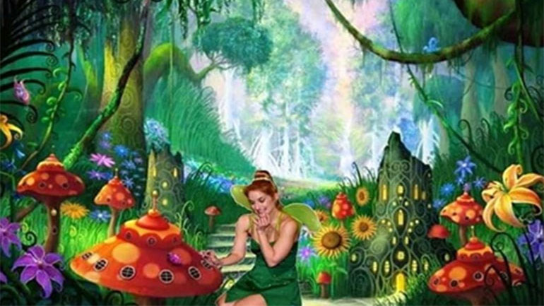 Νεραϊδόσκονη και Φως: Tο τραγούδι της παράστασης «Πήτερ Παν και Τίνκερμπελ στην Χώρα του Ποτέ» στον Πολυχώρο Ιντεάλ