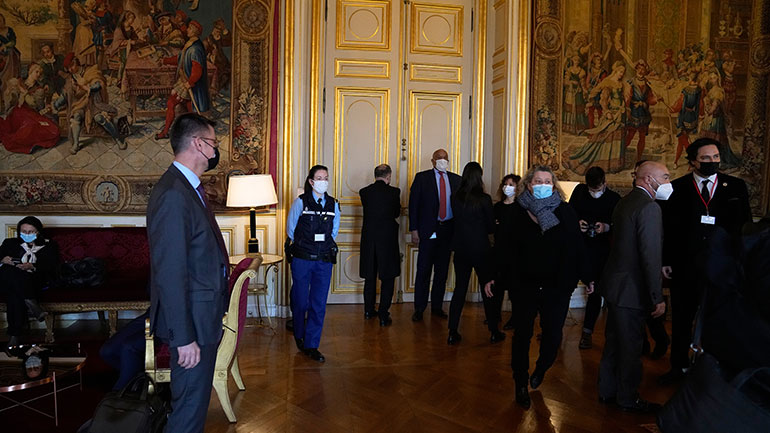 Η G7 αποφάσισε την επιβολή δέσμης κυρώσεων στη Ρωσία και την «απαρέγκλιτη στήριξη» στην Ουκρανία