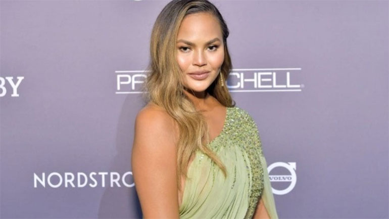 Η Κρίσι Τέιγκεν ξεκίνησε θεραπεία εξωσωματικής μετά την απώλεια του τρίτου της γιου