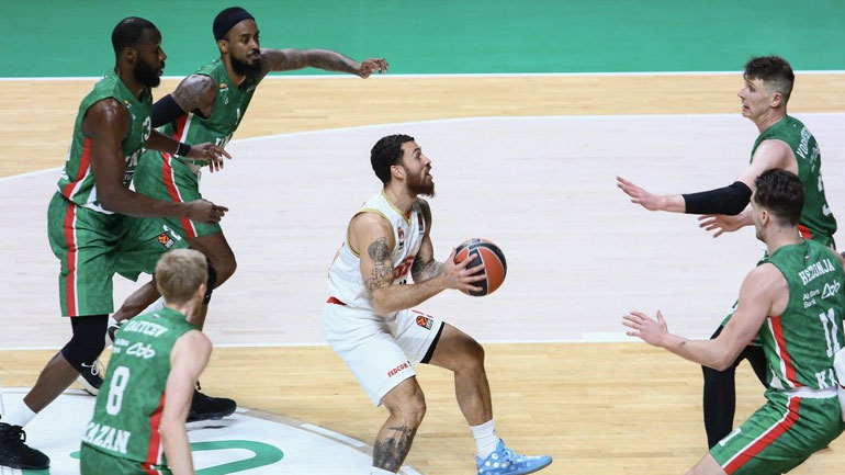 Euroleague: Nίκη διά χειρός Μάικ Τζέιμς για τη Μονακό, 79-76 την Ούνικς