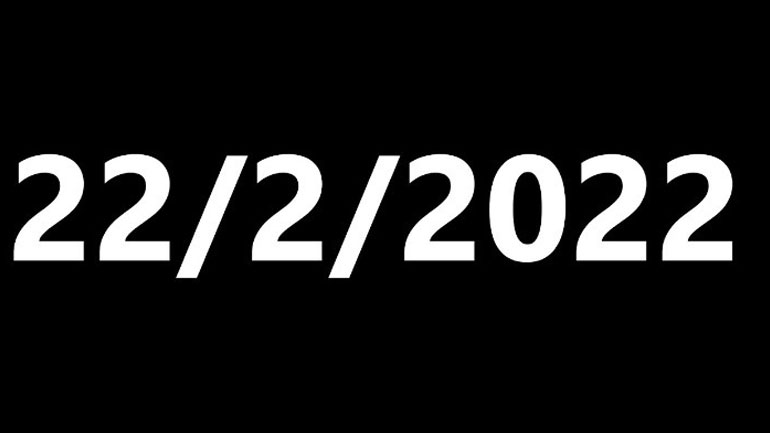 Eίναι το μωρό που γεννήθηκε στις 22/2/2022 στις 2:22 π.μ.