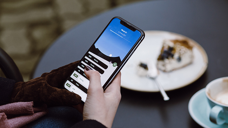 WHAT’S UP: Διπλάσια data στην ίδια τιμή και απεριόριστη ομιλία με όλους