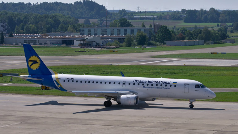 Το Κίεβο κλείνει τα αεροδρόμια σε Ντνίπρο, Χαρκίβ και Ζαπορίζια